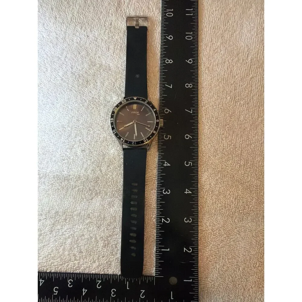 iTECH Duo 3673 Men's Black Dial Wristwatch 24 Hour Bezel Stainless Steel Back
